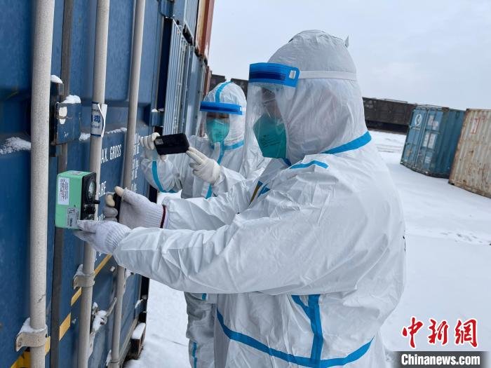 阿拉山口口岸通行中欧班列首次突破6000列