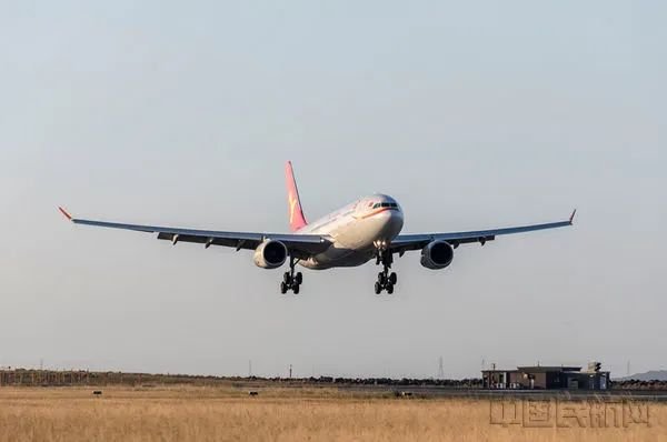 天津航空新开重庆至明斯克“客改货”包机航线